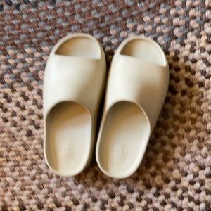 Yeezy Slides